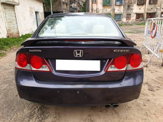 https://images10.gaadi.com/usedcar_image/4598359/original/processed_679b6fac7d9df75ae9b333d45bd2f318.jpg?imwidth=6401