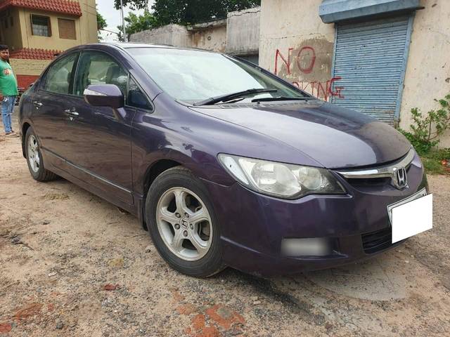 https://images10.gaadi.com/usedcar_image/4598359/original/processed_ee681165ca1502d8e2b1049d5d7d4b8b.jpg?imwidth=6400