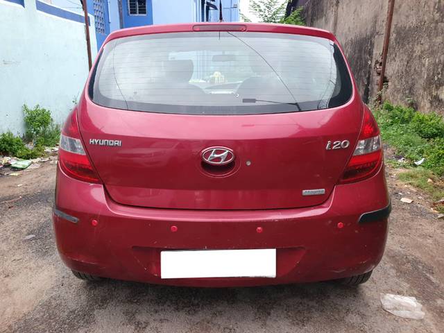 https://images10.gaadi.com/usedcar_image/4598360/original/processed_b20a58aaad3e8fa3187c36e06506dee1.jpg?imwidth=6401