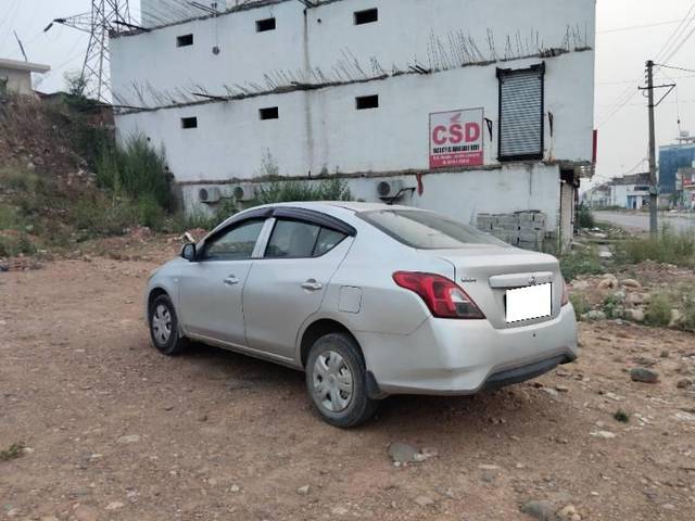 https://images10.gaadi.com/usedcar_image/4598373/original/processed_faaffb05-8c42-48ca-8c76-d774249e0410.jpg?imwidth=6402