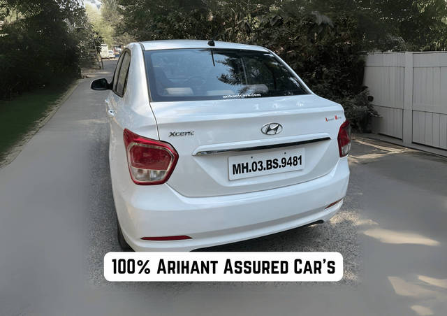 https://images10.gaadi.com/usedcar_image/4598392/original/processed_b74c5f68fb4251fb5a9b8307f4ce9d54.png?imwidth=6402
