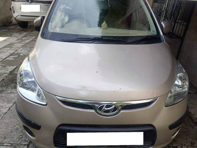 https://images10.gaadi.com/usedcar_image/4598405/original/processed_11c872ff-5e03-4523-b4b0-68bd45627580.jpg?imwidth=6400