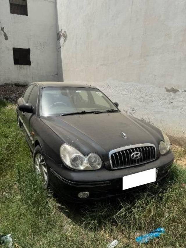 https://images10.gaadi.com/usedcar_image/4598426/original/processed_8de0dbd3-643a-44e9-944b-628f3428f550.jpeg?imwidth=6400