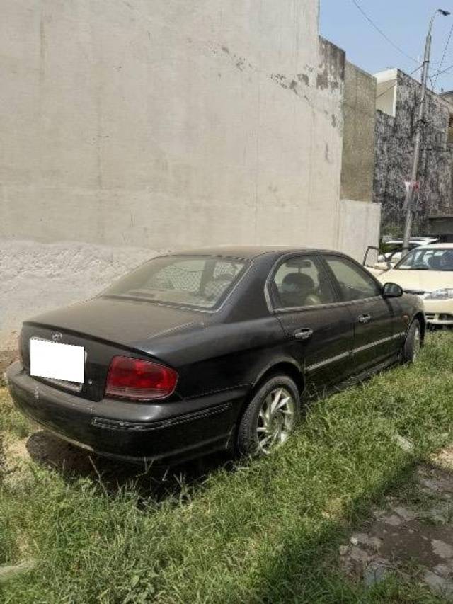https://images10.gaadi.com/usedcar_image/4598426/original/processed_fcfec4f1-3f67-41b4-a913-d5289d7e09e4.jpeg?imwidth=6401