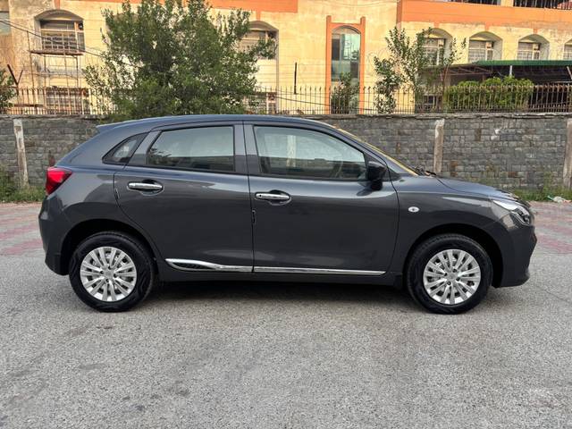 https://images10.gaadi.com/usedcar_image/4598436/original/processed_fa934e2161c2427204a744b5f1ce6342.jpg?imwidth=6401