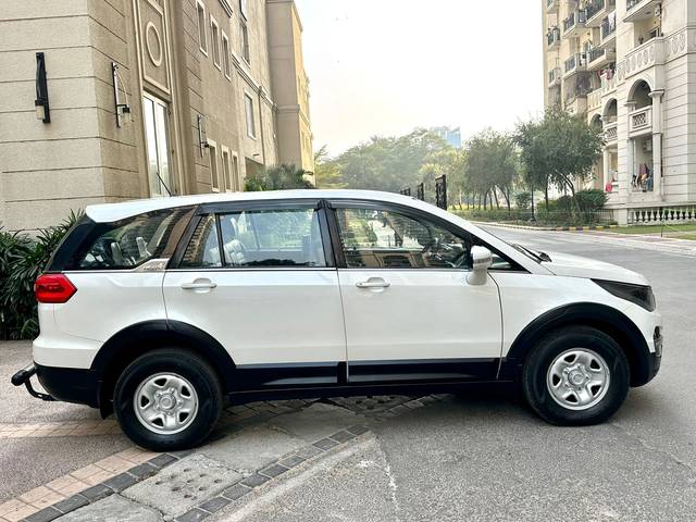 https://images10.gaadi.com/usedcar_image/4598440/original/fef18e2b22dec5b4567fb28dd258b049.jpg?imwidth=6401