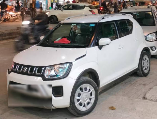 https://images10.gaadi.com/usedcar_image/4598447/original/b36048a2-fc52-40b2-a0da-14d3e2b3d48d.png?imwidth=6400