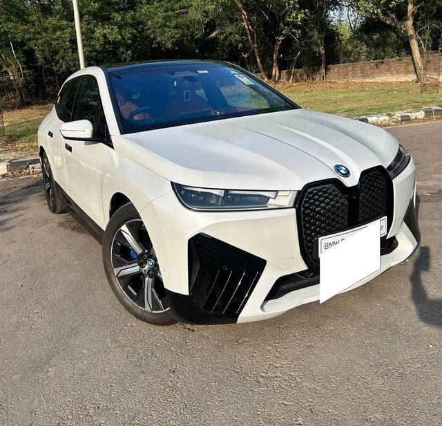 https://images10.gaadi.com/usedcar_image/4598453/original/processed_f6d99ad0d1c7c15d903a1b2d56a61ac2.jpeg?imwidth=6400