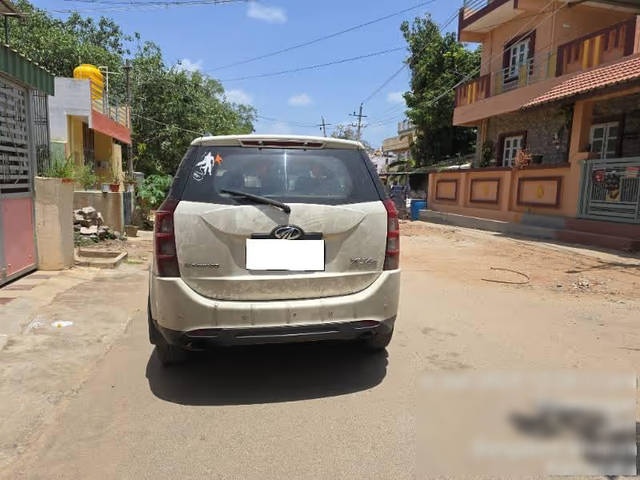 https://images10.gaadi.com/usedcar_image/4598458/original/b4ab47e5-b0f2-4d67-9ee7-f152168f3804.png?imwidth=6402