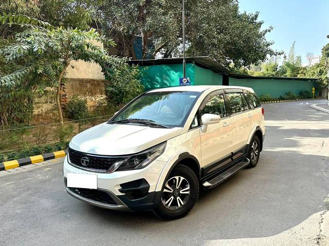 https://images10.gaadi.com/usedcar_image/4598462/original/processed_a0210d25f13b3323941254ec792c371e.jpg?imwidth=6402