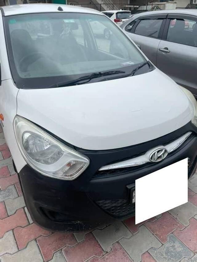 https://images10.gaadi.com/usedcar_image/4598488/original/processed_2cf52998-1890-44fe-b86c-09f1ed98d5d8.jpg?imwidth=6400