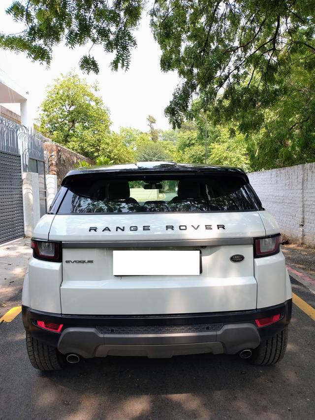 https://images10.gaadi.com/usedcar_image/4598509/original/processed_629d2d83c96cb997d68bcba391f21899.jpg?imwidth=6402