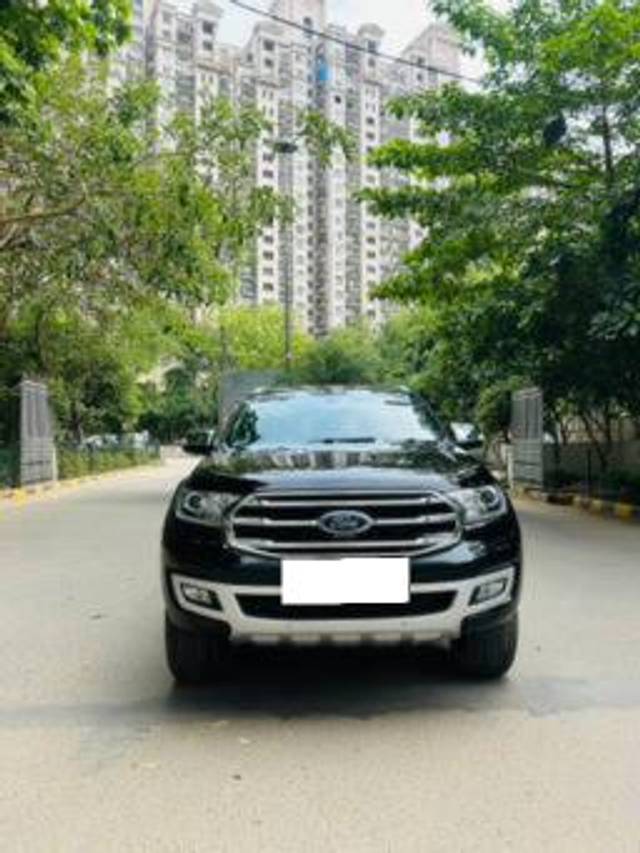 https://images10.gaadi.com/usedcar_image/4598528/original/processed_0a72a28d7dd38f88222337e11af82cdc.jpg?imwidth=6402