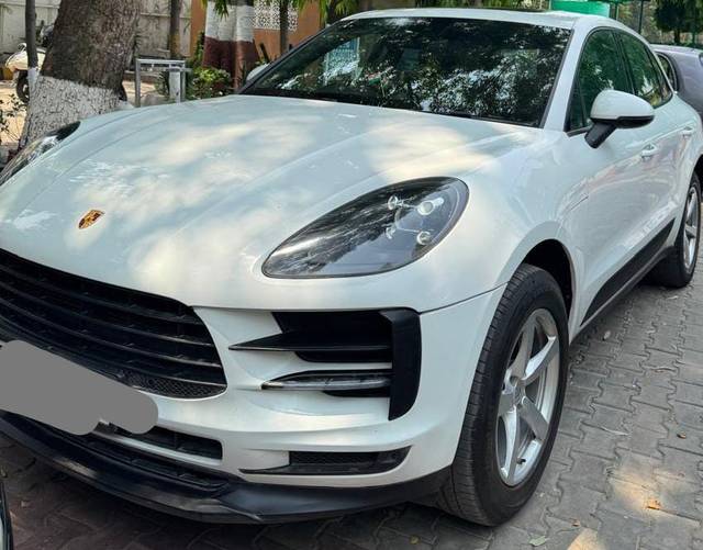 https://images10.gaadi.com/usedcar_image/4598558/original/69d41bb521fa7f31de3233e952368c23.jpg?imwidth=6402
