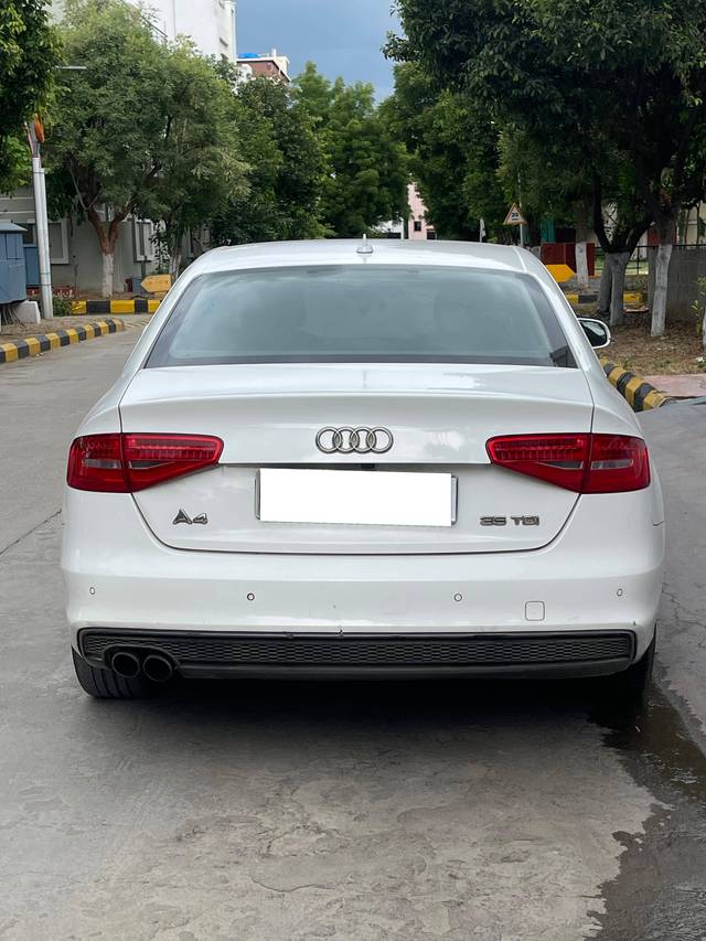 https://images10.gaadi.com/usedcar_image/4598567/original/processed_5095e4868a4ba89bac22a569e49d4445.jpg?imwidth=6402