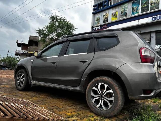 https://images10.gaadi.com/usedcar_image/4598607/original/processed_51e3b4a0-6491-474c-a047-bca77d5e2ddc.jpeg?imwidth=6402