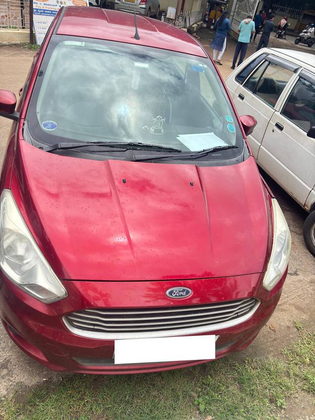 https://images10.gaadi.com/usedcar_image/4598612/original/processed_502a8294-7473-4882-a1e1-ec9aacd76e78.jpg?imwidth=6402