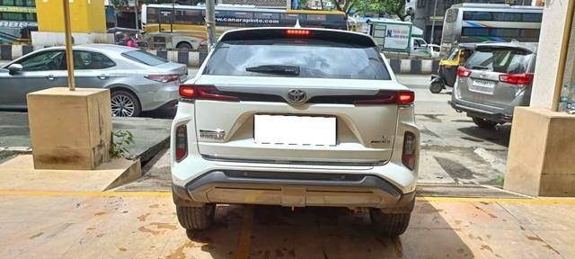 https://images10.gaadi.com/usedcar_image/4598642/original/processed_0541233e9018bc574ac58c62fcd55b16.jpeg?imwidth=6402