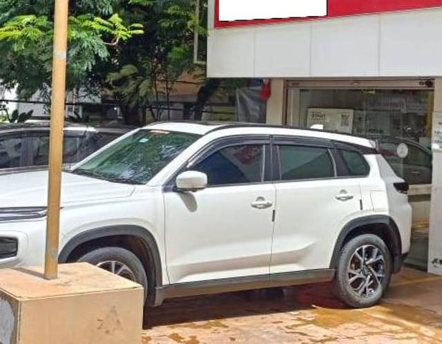 https://images10.gaadi.com/usedcar_image/4598642/original/processed_940642ca414eecc0e93012a6b460aeb6.jpeg?imwidth=6400