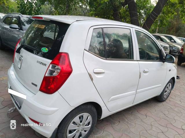 https://images10.gaadi.com/usedcar_image/4598662/original/processed_dc8f8eab235270aa1bbcc9288500bcb3.jpg?imwidth=6402