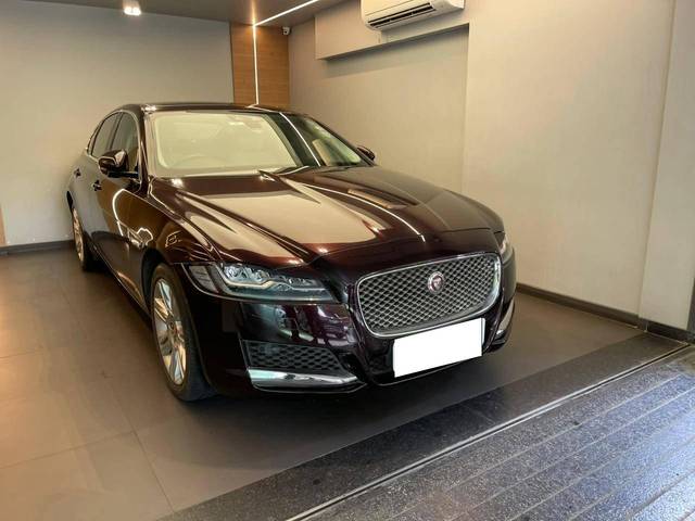https://images10.gaadi.com/usedcar_image/4598677/original/processed_ab9b87f203cd4caef436a737833178f4.jpeg?imwidth=6401