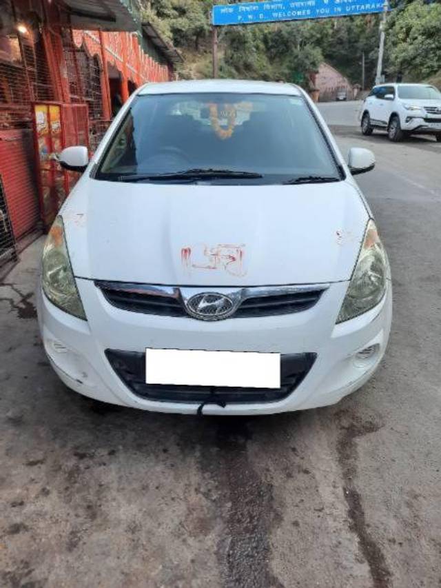 https://images10.gaadi.com/usedcar_image/4598689/original/processed_8540a906-6f6a-4975-9143-f1a4874887a3.jpg?imwidth=6401