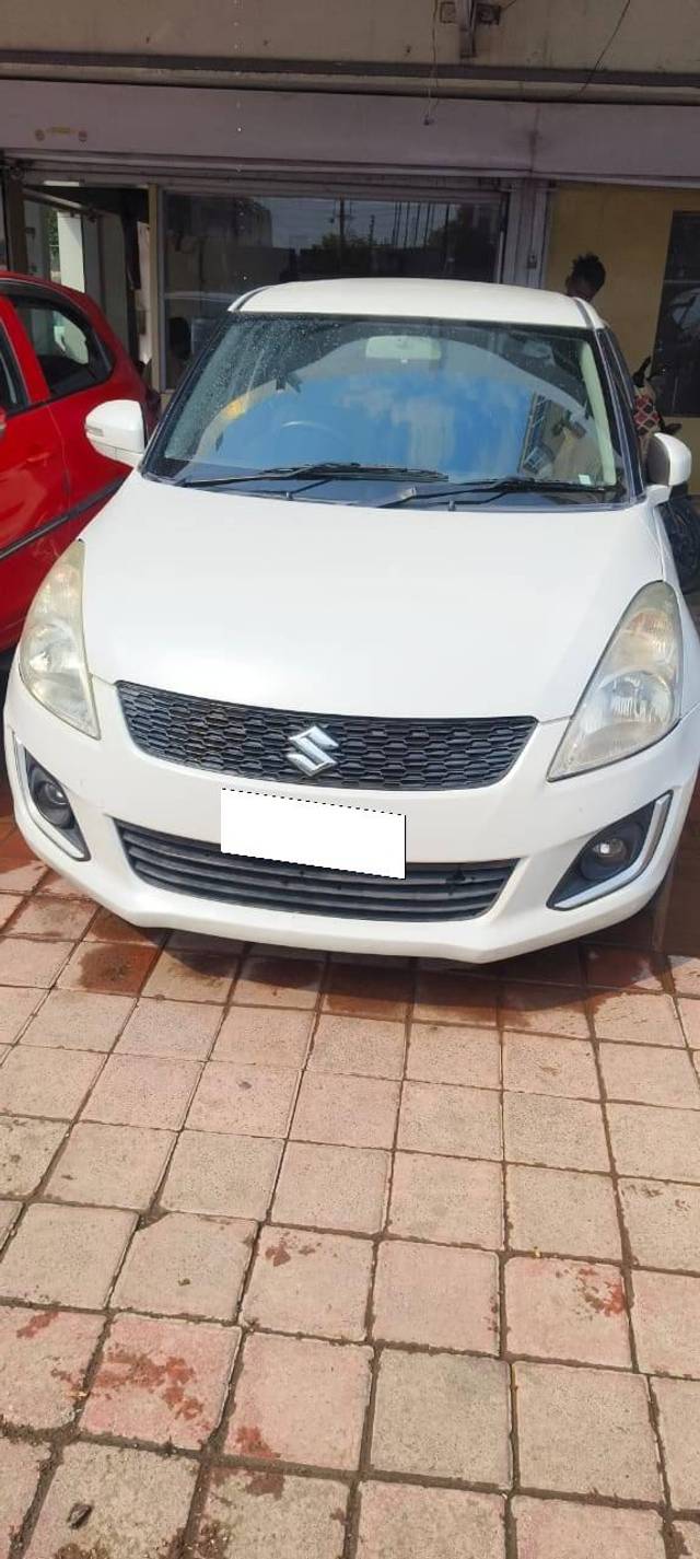 https://images10.gaadi.com/usedcar_image/4598703/original/processed_b0d113950f288cf16bc920ca56ee913e.jpeg?imwidth=6400
