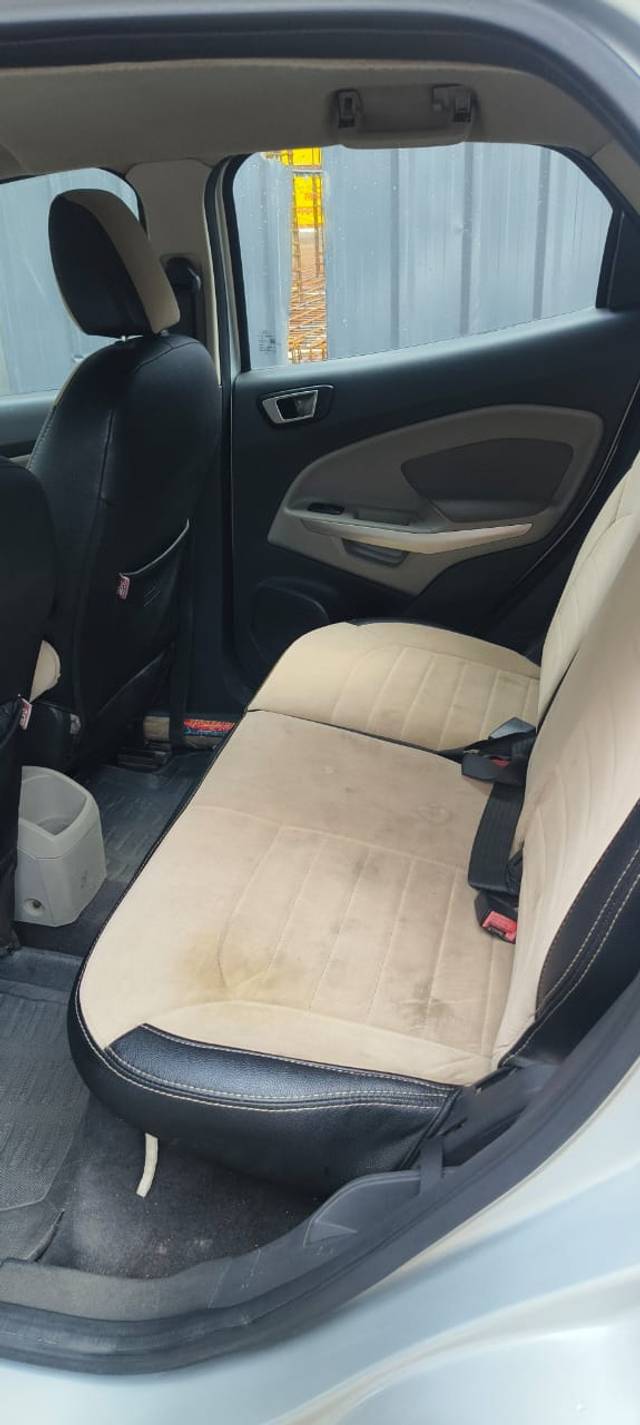 https://images10.gaadi.com/usedcar_image/4598722/original/64511f3e212e713a45e402e5a3bce763.jpeg?imwidth=6402