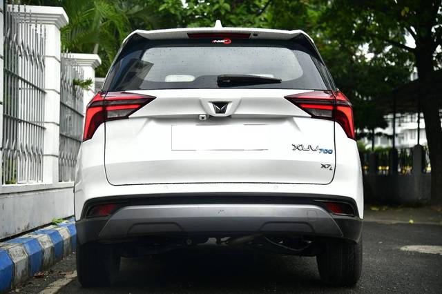 https://images10.gaadi.com/usedcar_image/4598723/original/processed_f3b97520e3b2f8311a8a7d24c2f47cf5.jpg?imwidth=6402