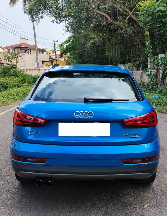 https://images10.gaadi.com/usedcar_image/4598726/original/processed_58d88ecc142c83934a233b98dec913cc.jpg?imwidth=6402