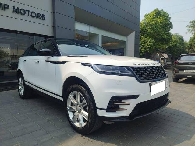 https://images10.gaadi.com/usedcar_image/4598737/original/processed_f554aaa040fbbae442ef699ccd0d4a6b.jpeg?imwidth=6400