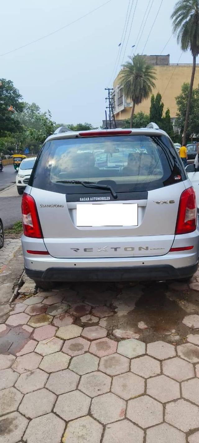 https://images10.gaadi.com/usedcar_image/4598741/original/processed_ce1da0966d0a222ff44047260a334096.jpeg?imwidth=6401