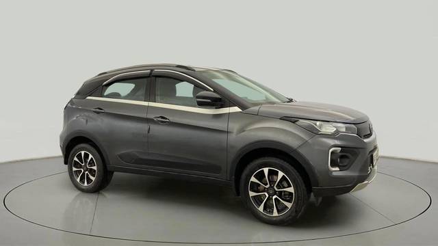 https://images10.gaadi.com/usedcar_image/4598748/original/8e2609e07d8c4ddc5cf1f60ba080da26.jpg?imwidth=6400