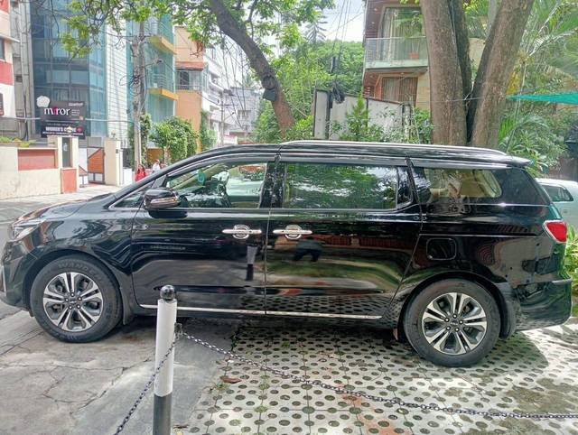 https://images10.gaadi.com/usedcar_image/4598784/original/processed_60acc001-3369-4d24-bf4c-c875d0b798db.jpg?imwidth=6401