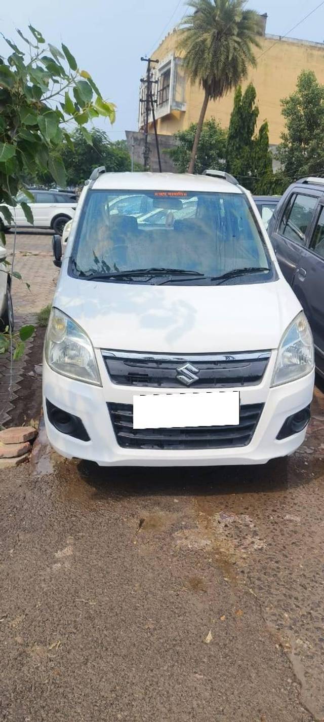 https://images10.gaadi.com/usedcar_image/4598822/original/processed_a7f631e2c23508c15af2ab6b83f47660.jpeg?imwidth=6400