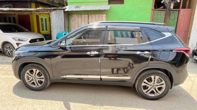 https://images10.gaadi.com/usedcar_image/4598839/original/processed_75e52041-4e99-4e3c-9de0-eebc3d9b7df8.jpeg?imwidth=6402