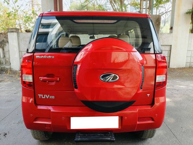 https://images10.gaadi.com/usedcar_image/4598841/original/processed_6832cb6407b85c27b25c91a78c83cf5a.jpeg?imwidth=6402