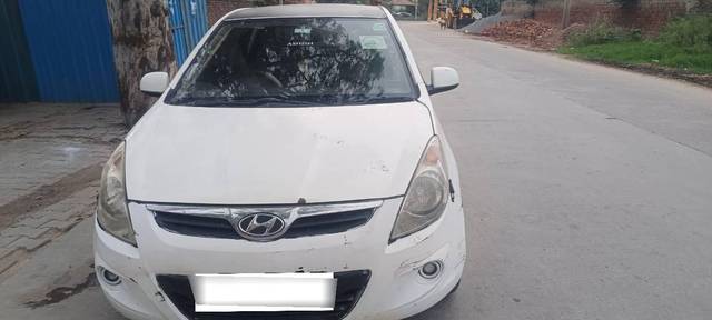 https://images10.gaadi.com/usedcar_image/4598868/original/processed_processed_7625dba8-b147-4aef-b15c-293f74571d37.jpg?imwidth=6400