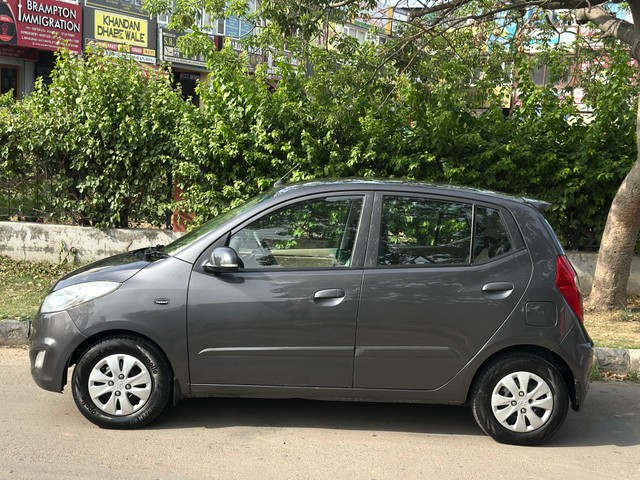 Second-hand 2012 Hyundai i10 Asta for sale in Chandigarh-6