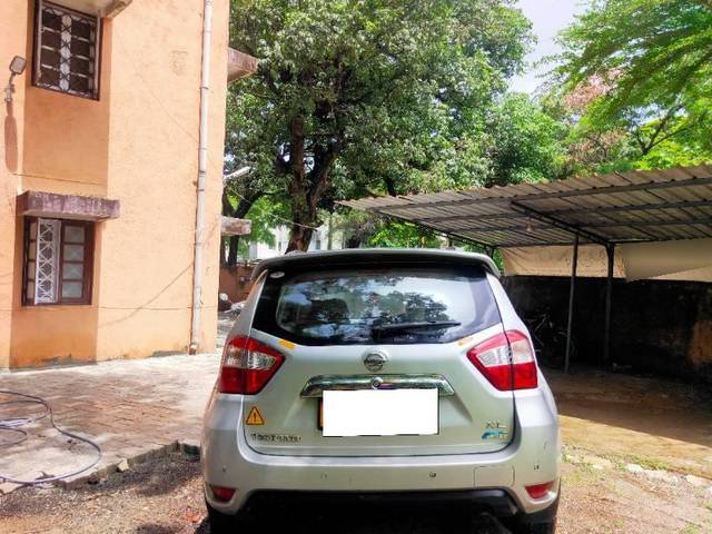 https://images10.gaadi.com/usedcar_image/4598893/original/processed_ce6ef771-b4d3-42ca-aad4-12ecc6c5b100.jpg?imwidth=6401