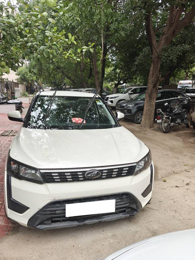 https://images10.gaadi.com/usedcar_image/4598926/original/processed_16d69cb4-8162-4995-8b92-8c4c5a50198c.jpg?imwidth=6400