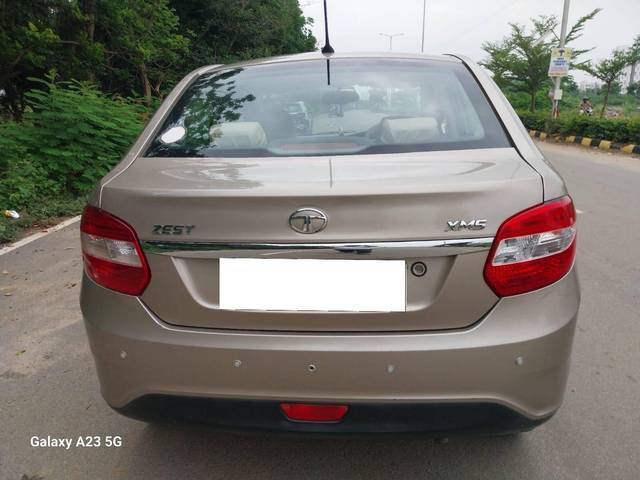 https://images10.gaadi.com/usedcar_image/4598962/original/processed_848b55262f29b980d5ea898aacd9a2e8.jpg?imwidth=6402