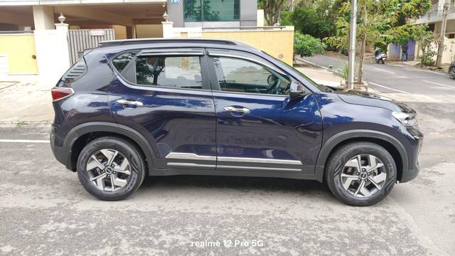 https://images10.gaadi.com/usedcar_image/4598967/original/processed_2559c6fdf5b97f4cb119dc9e2e0be99b.jpg?imwidth=6400