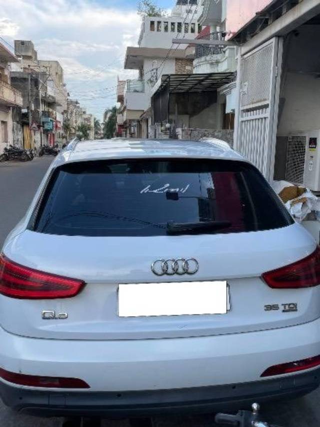 https://images10.gaadi.com/usedcar_image/4598977/original/processed_bbe877d2-6fe9-4c73-b5bb-f19b32eac3ae.jpeg?imwidth=6401