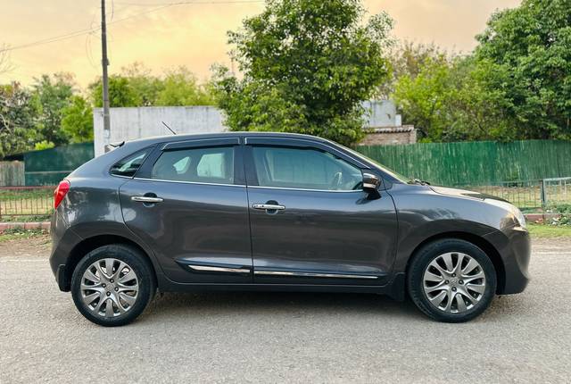 https://images10.gaadi.com/usedcar_image/4598988/original/1db7df46d0a8b1167c1db10d0dd7aa4e.jpeg?imwidth=6401