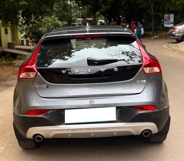https://images10.gaadi.com/usedcar_image/4598989/original/processed_32595413dc9dd1e617a6603e04926abf.jpg?imwidth=6401