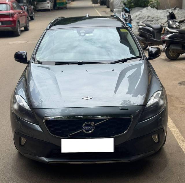 https://images10.gaadi.com/usedcar_image/4598989/original/processed_4a46b1832cdc963290f2444c8878218e.jpg?imwidth=6402