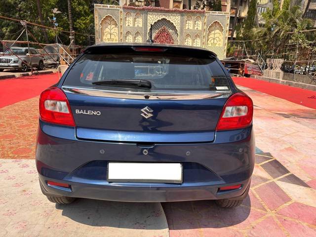 https://images10.gaadi.com/usedcar_image/4598991/original/processed_72ab030a86474459adde70b8fdbc004d.jpg?imwidth=6402