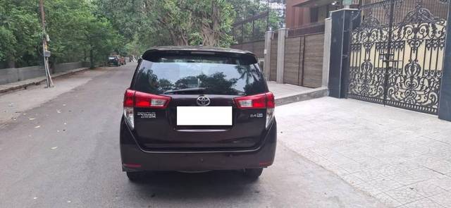 https://images10.gaadi.com/usedcar_image/4598994/original/processed_88276d17-4567-47dd-9b2d-aba11ae49263.jpeg?imwidth=6402