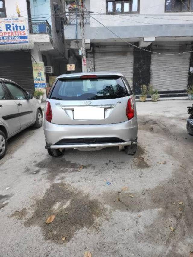 https://images10.gaadi.com/usedcar_image/4599006/original/processed_bebccbaa-b194-463a-a76d-6fb2ea934c88.jpg?imwidth=6401